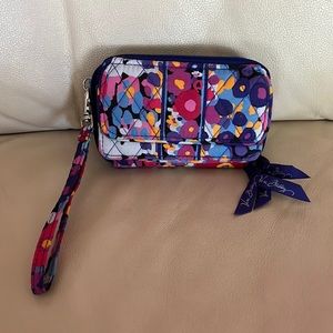 Vera Bradley Wallet / Wristlet